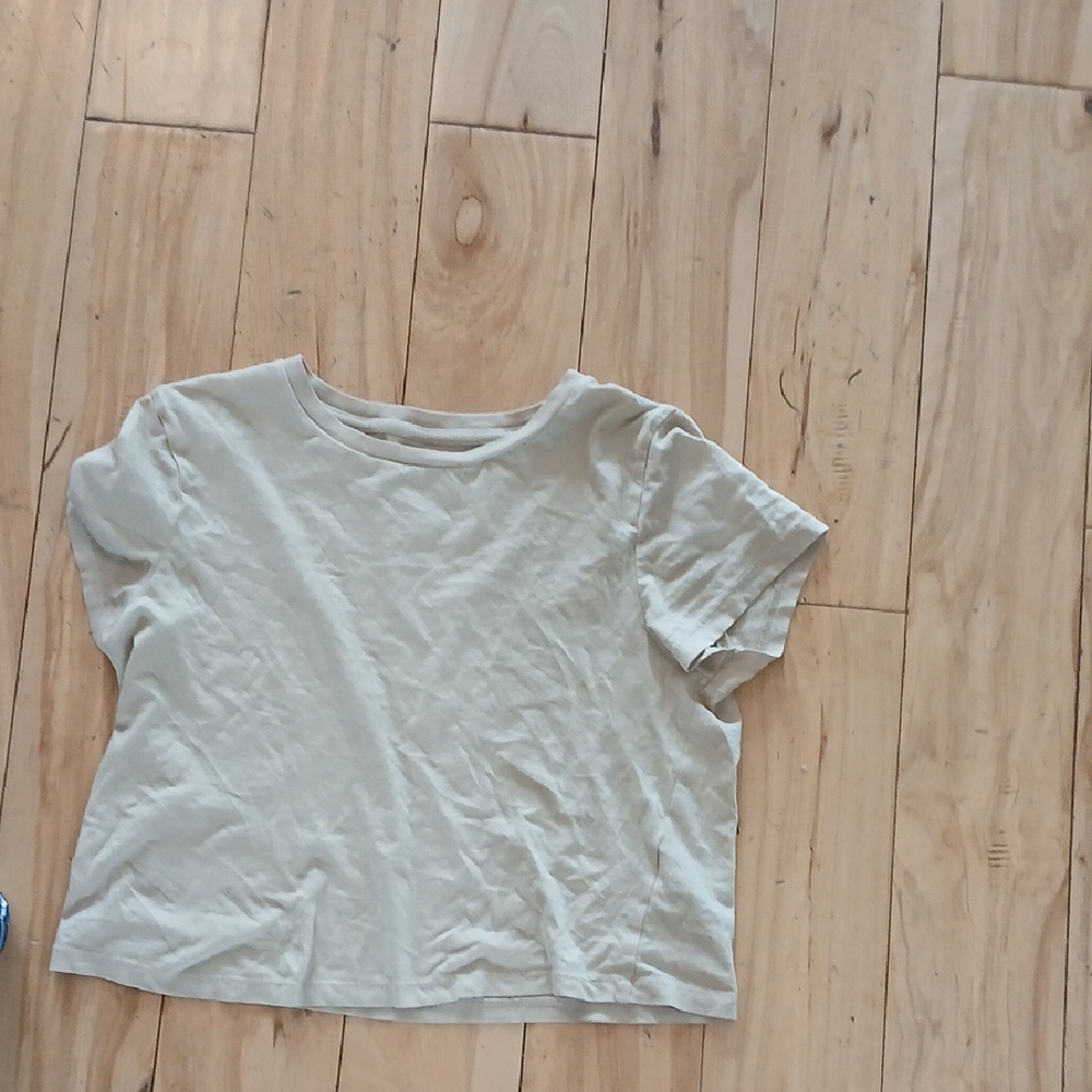 Universal Thread Cream Tee